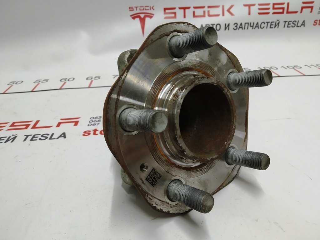 (^^)様3点 Tesla Model 3 (5YJ3) AWD 2017-2023 Front Left Shock Absorber